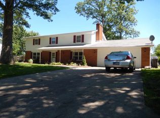 7320 Blackhawk Ln, Fort Wayne, IN 46815