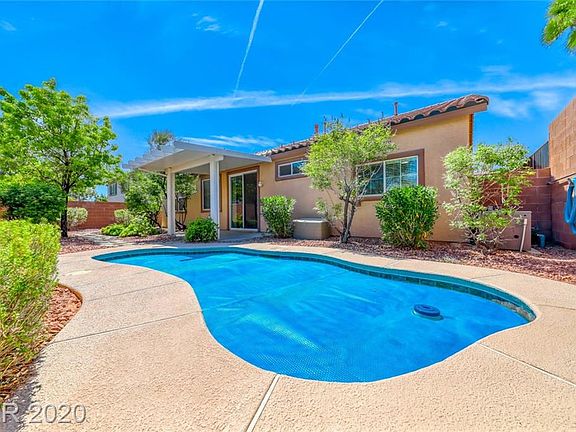 5th image of 88 Pettswood Dr