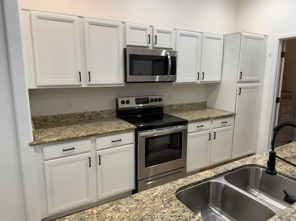 2028 E River Rd Unit 203, Tucson, AZ 85718