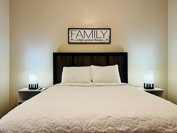 2nd image of 2059 SE Hillmoor Dr #205A