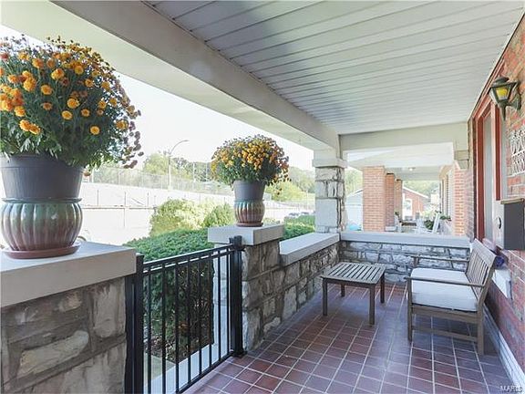 3rd image of 6818 Glades Ave