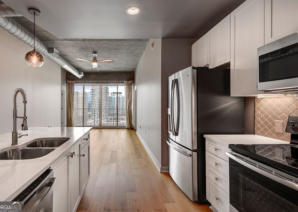 1st image of 923 Peachtree St NE Unit 1130
