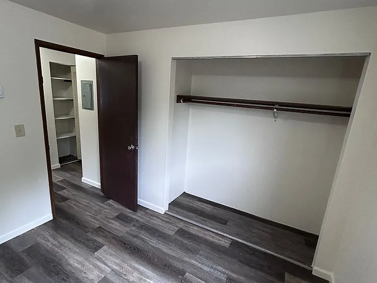 795 Elm Ave — Photo 12