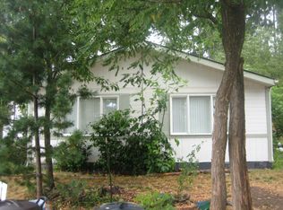 4961 E Rasor Rd W, Belfair, WA 98528