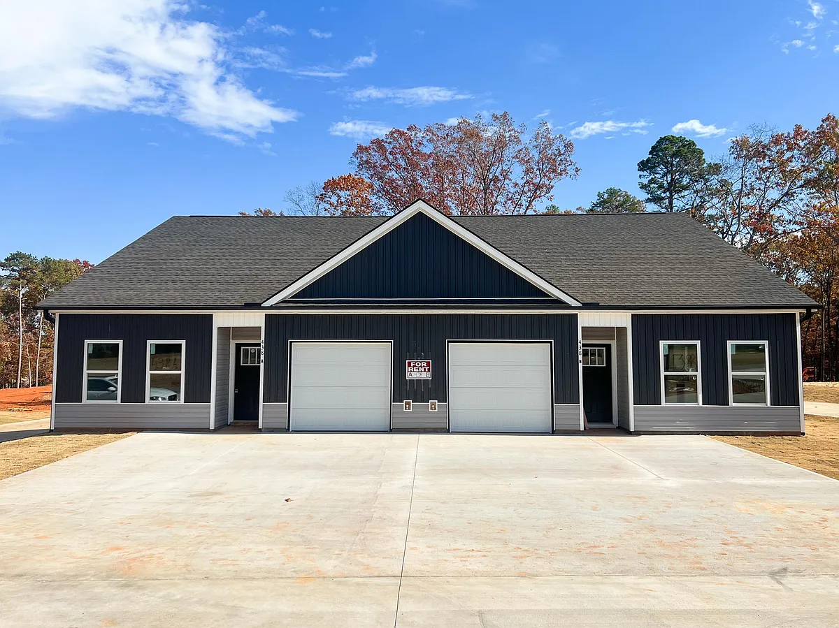 Building Photo - 432B Blume Rd
