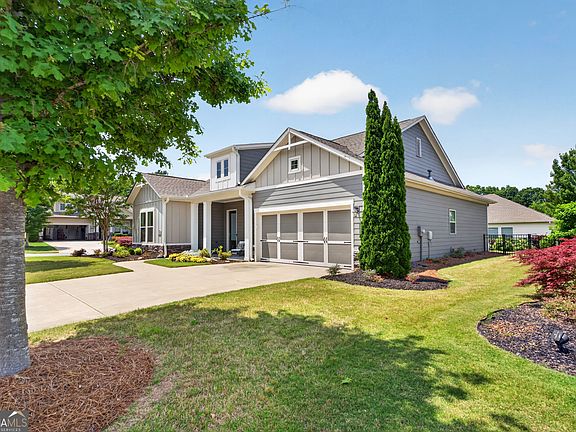 4th image of 301 Hazel Dr