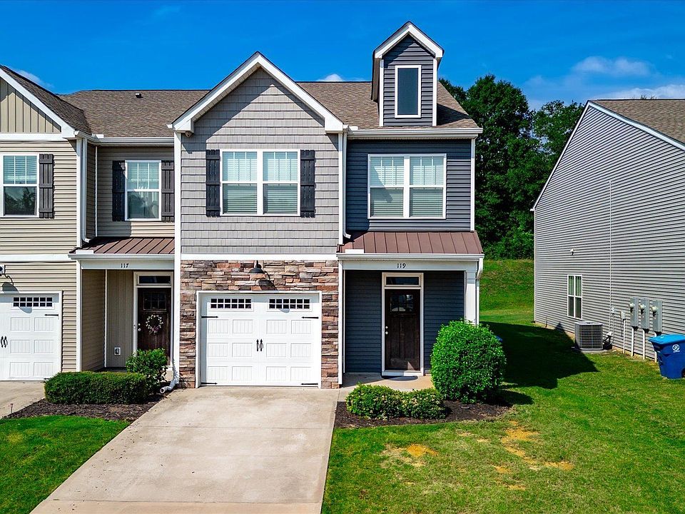 1st image of 119 Rushing Creek Ln