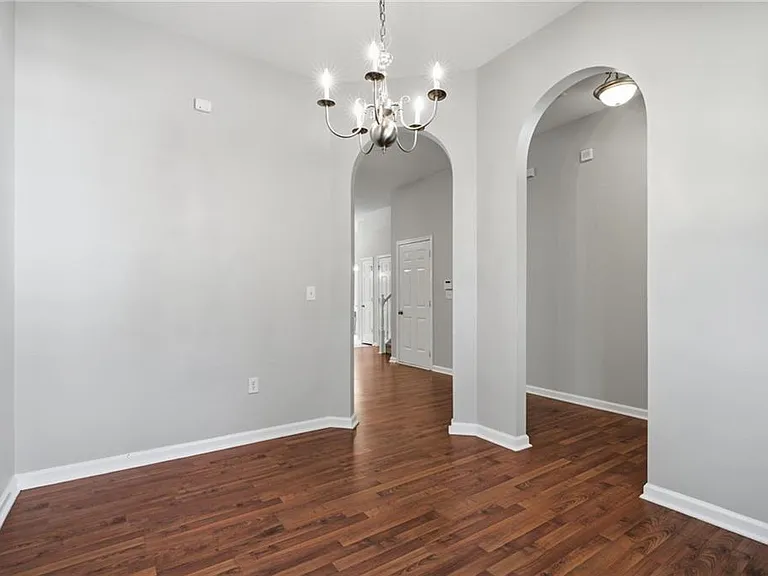 218 Ranier Ct — Photo 5