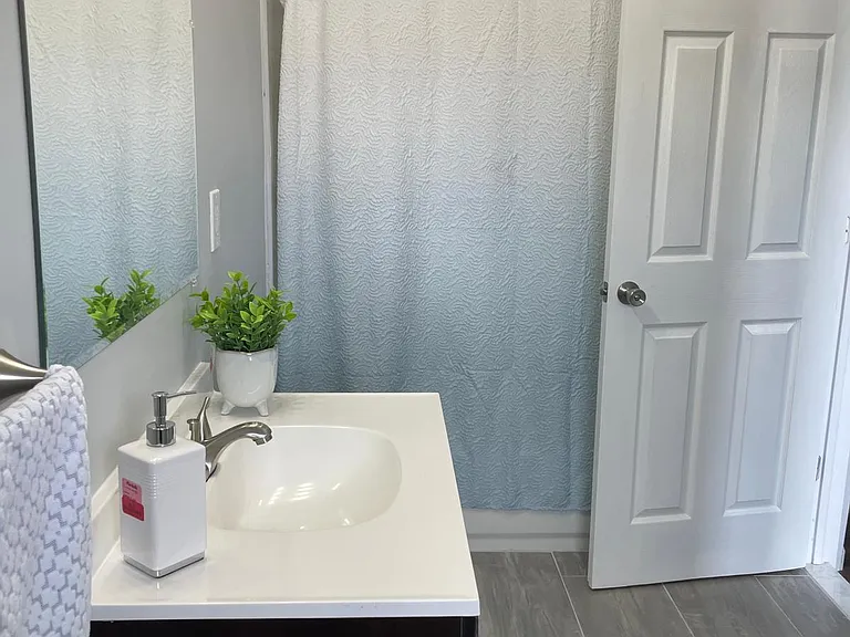 2108-2110 Chichester Rd #3 — Photo 2