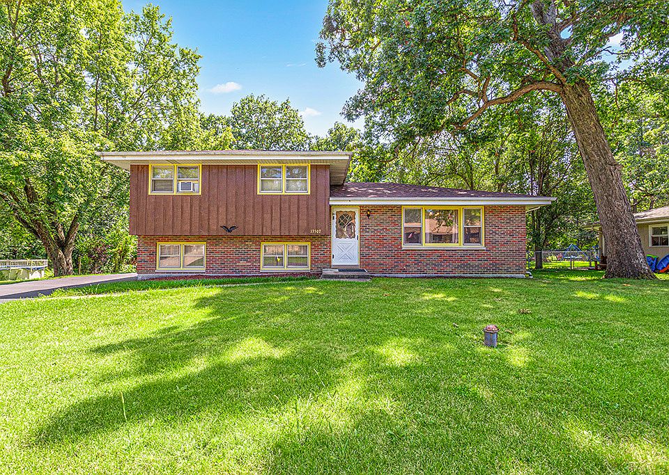1st image of 17507 Woodbrook Ln