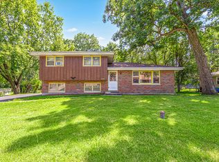 17507 Woodbrook Ln, Lockport, IL 60441