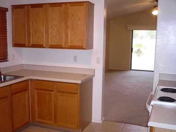 4th image of 31471 N Claridge Cir