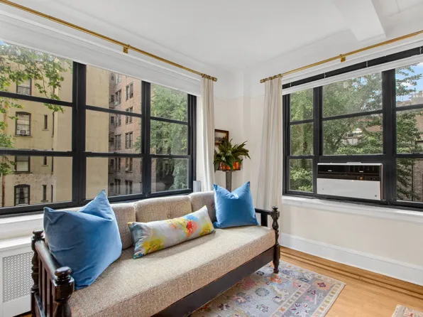 235 East 22nd Street 5C image 10 of 11