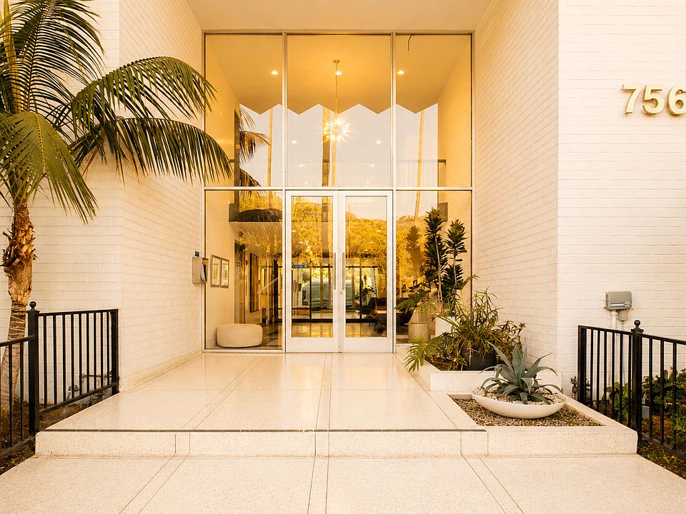 1st image of 7560 Hollywood Blvd #4002