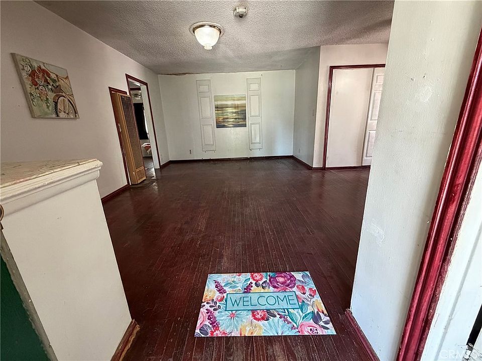 2nd image of 479 Carleton Ave