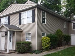 37 Old Nichols Rd, Nesconset, NY 11767