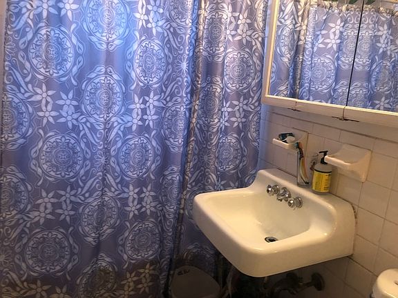 3rd image of 23-67 28th St #2R