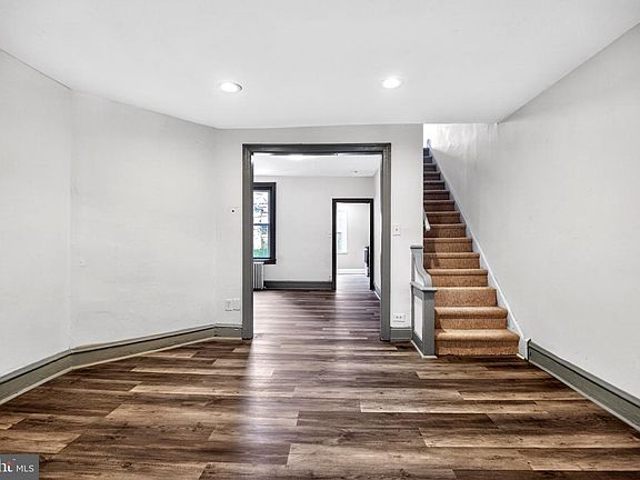 3rd image of 5736 N 20th St