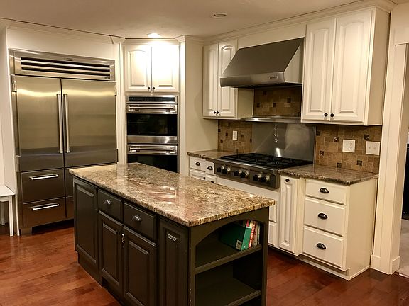 3rd image of 2450 E Lincoln Ln