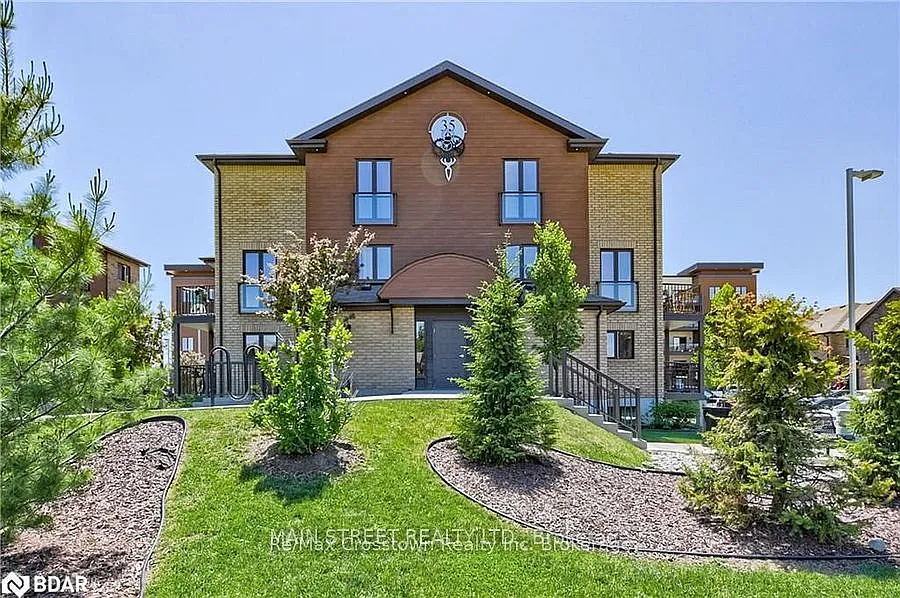 35 Madelaine Dr #5