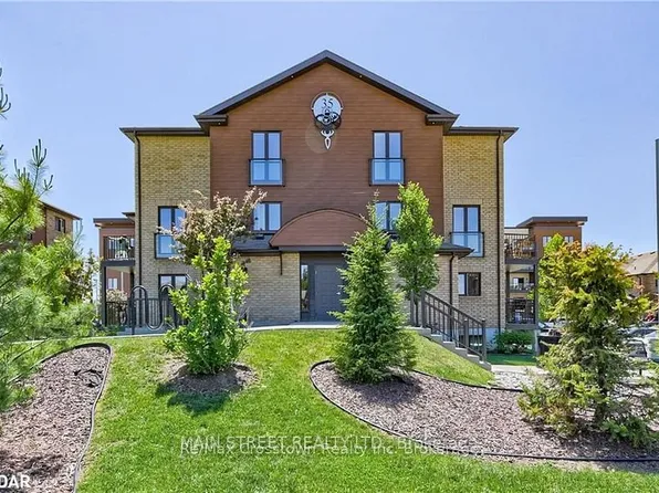 35 Madelaine Dr #5, Barrie, ON L9J 0G8