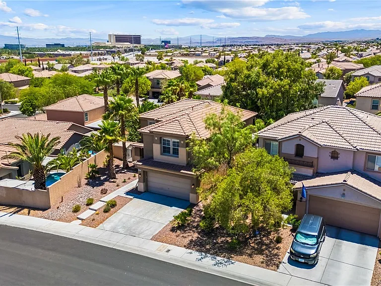 11223 Tribiani Ave — Photo 53