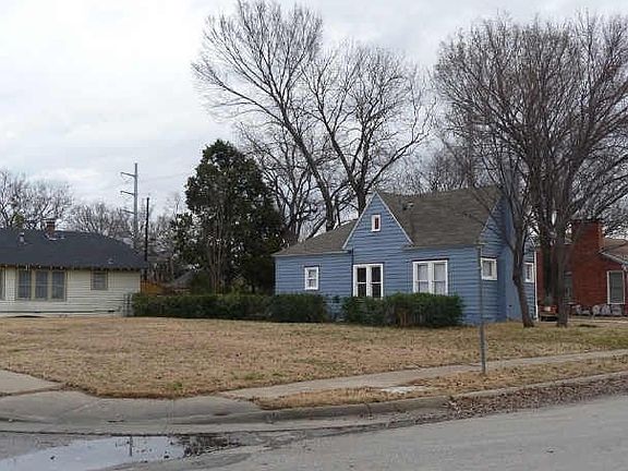 4th image of 202 S 12th St
