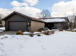 9536 Ledge Wood Ct, Fort Wayne, IN 46804