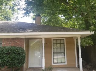 2718 McDowell Road Ext #B, Jackson, MS 39204