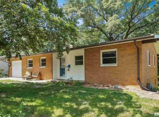 6 Foster Ct, Bartonville, IL