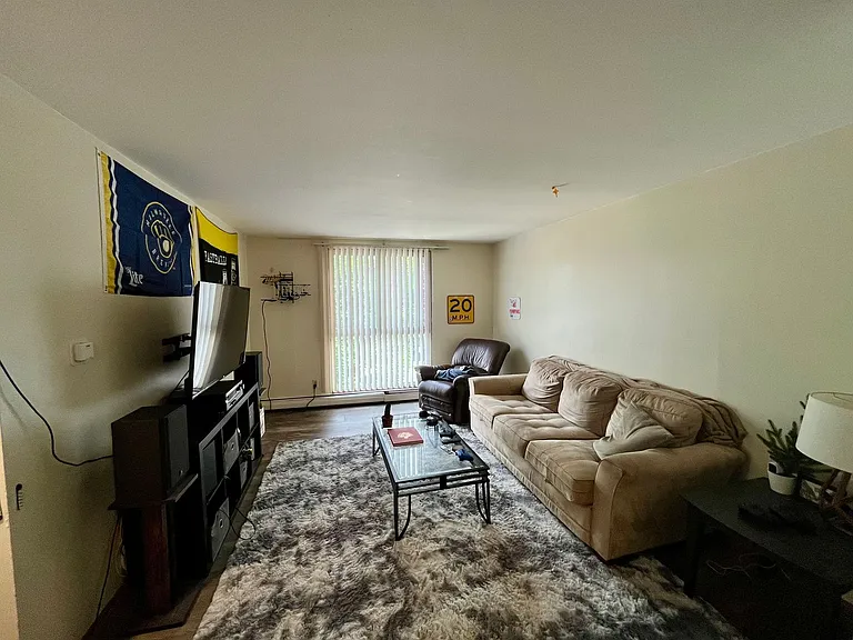 3445 N Oakland Ave — Photo 2