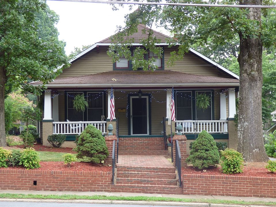 1st image of 710 E Broad St