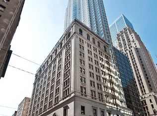 1 King St W #4404, Toronto, ON M5H 1A1