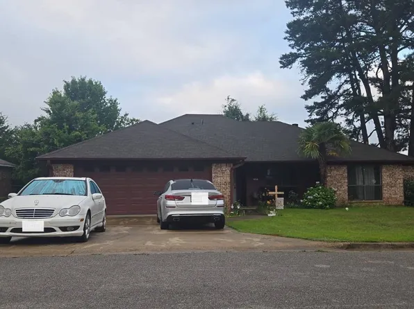 503 W Briar Sq, Overton, TX 75684