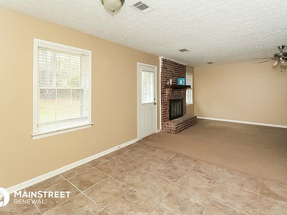 5th image of 3469 Creekwood Dr SE
