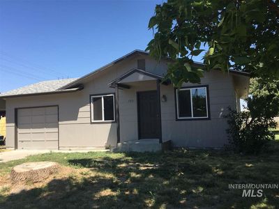 705 E Cherry St, New Plymouth, ID, 83655