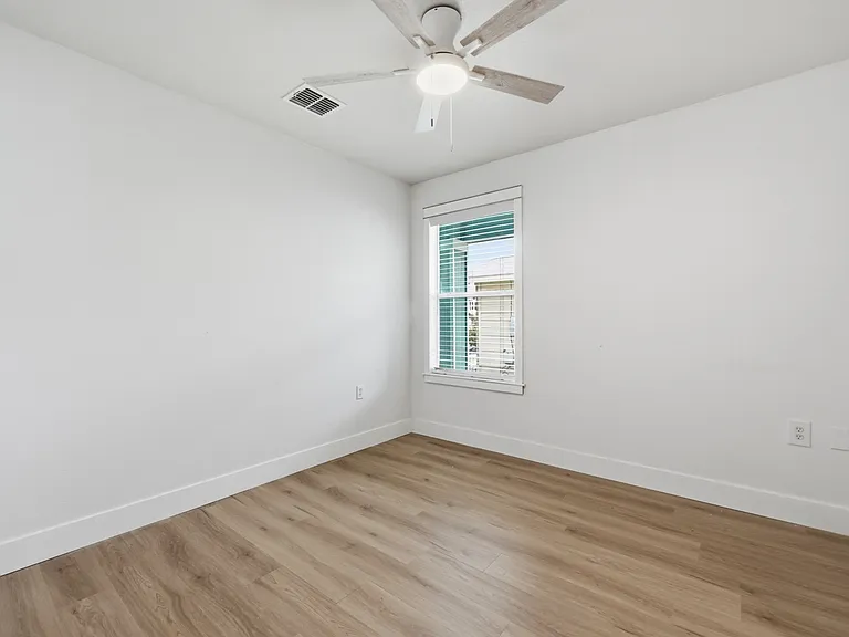 1621 Coriander Dr — Photo 18