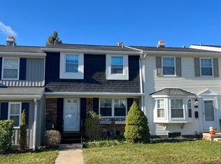 19751 Hayes Ct, Northville, MI