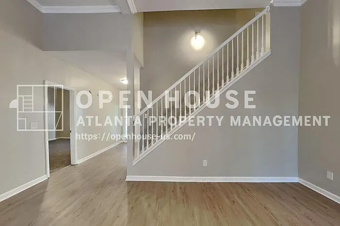 4 bed, 2.5 bath, 2310 sqft, $2,350 — Photo 4