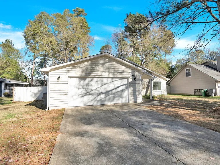 6920 Stillmeadow Dr — Photo 15