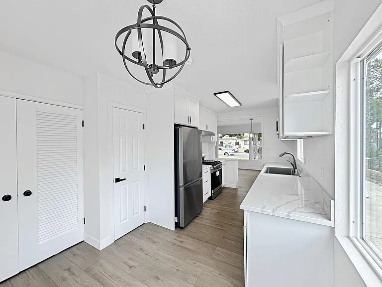 1425 N Marcella Ct — Photo 9