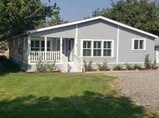 5200 Robin St, Weldon, CA 93283