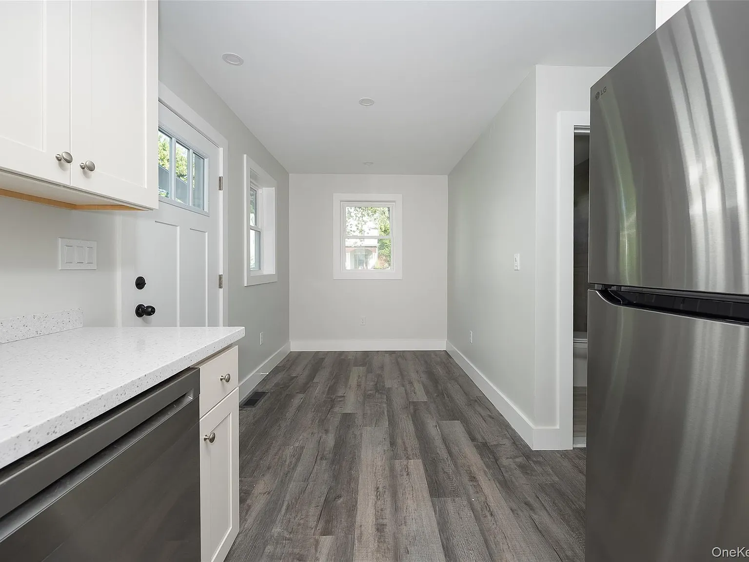 5 Douglas St — Photo 4