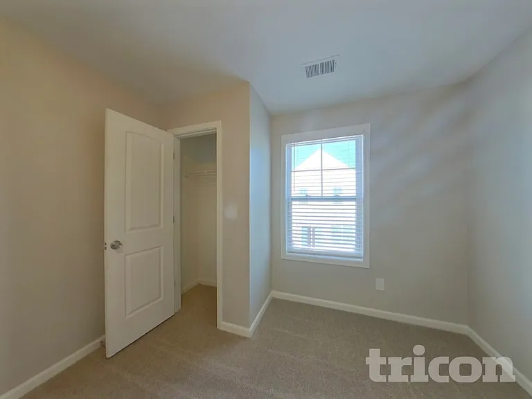 926 Dawsons Park Way — Photo 11