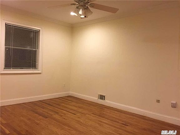 4th image of 22507 59th Ave #1