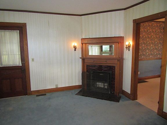 3rd image of 996 County Road 120