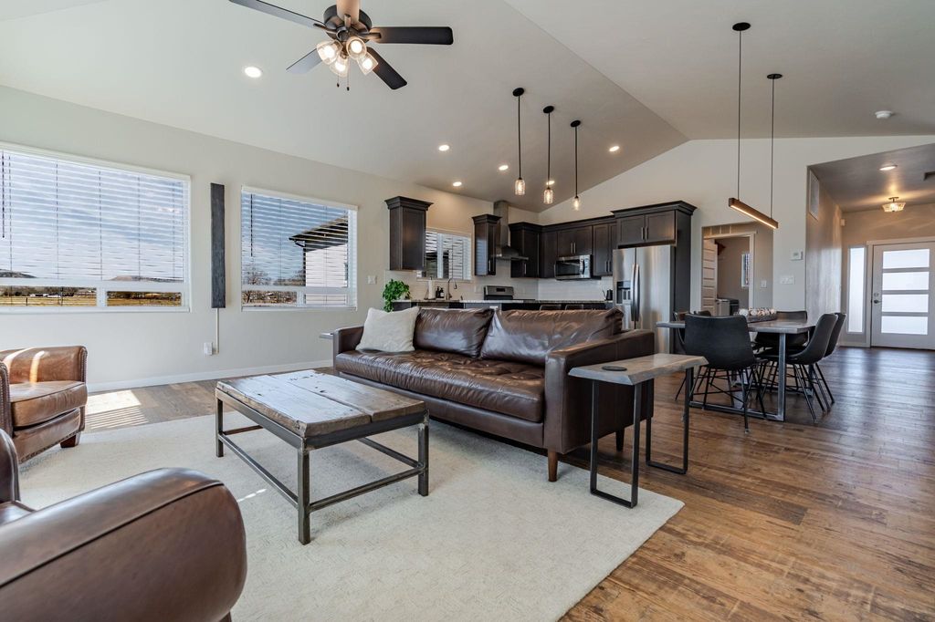 1301 & 1309 M Rd, Loma, CO - View 3