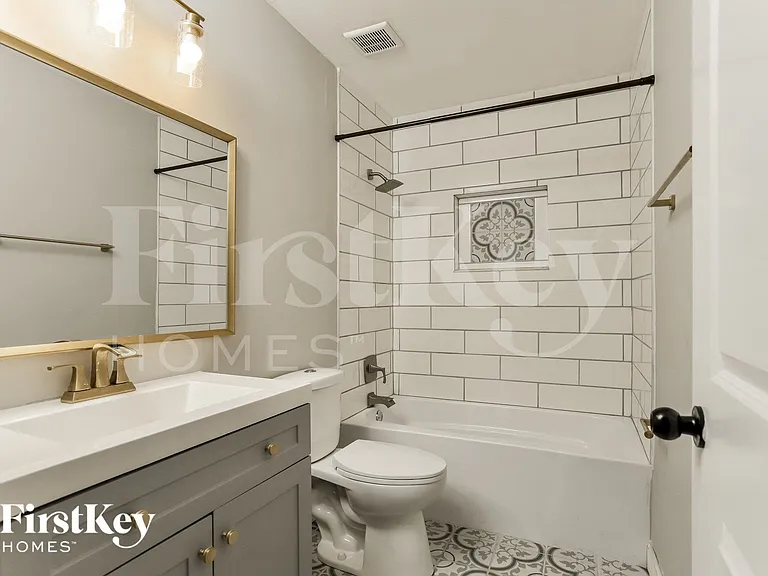 4 Winslow Ct — Photo 12