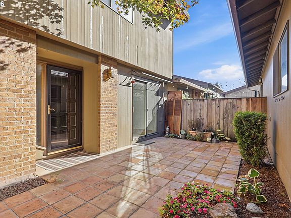 4th image of 14547 NE Stanton Ct