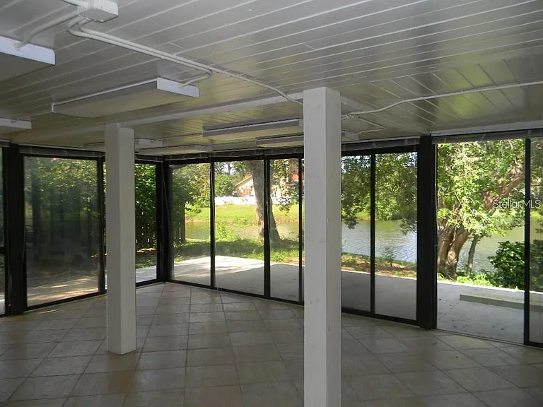8232 Cypress Lake Dr — Photo 9